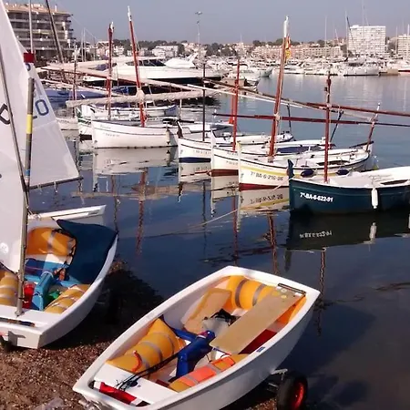 Estudi Nautic Port La Clota L' Escala